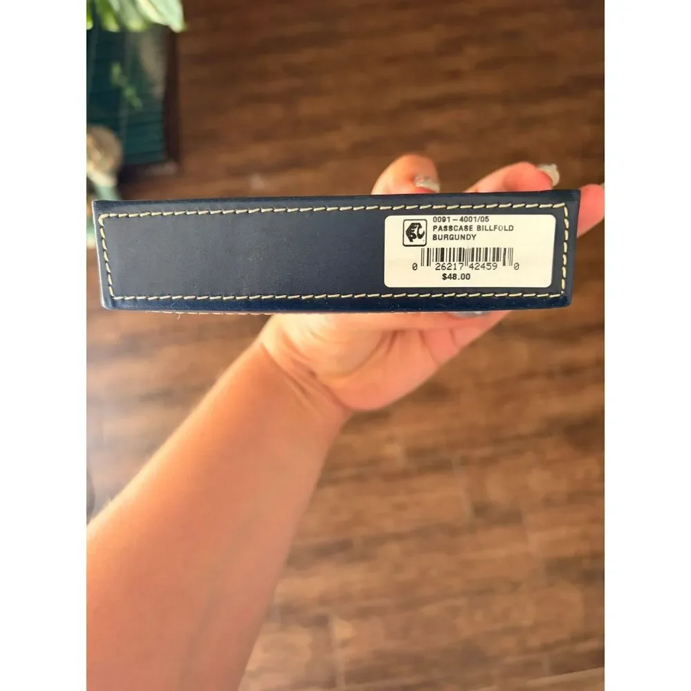 Tommy Hilfiger Black Leather Passcase & Valet Wallet